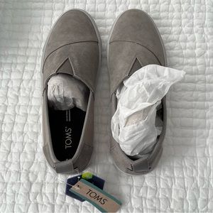 NWT Toms Slip-on Sneaker